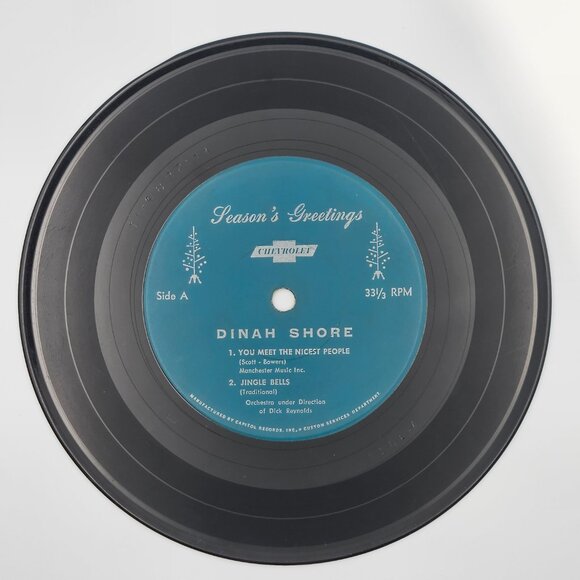 Dinah Shore Season's Greetings Vinyl 33 1/3 RPM 7" VG to VG+ Silent Night - Picture 3 of 6